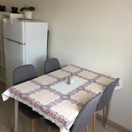 Apartman Namesti Horniku ทรุตนอฟ ภายนอก รูปภาพ
